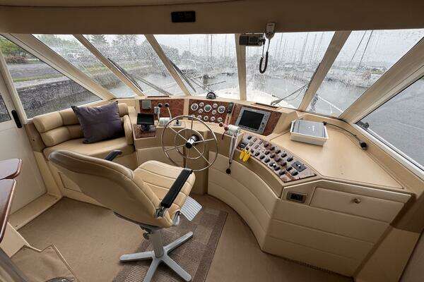 Meridian  Yacht For Sale