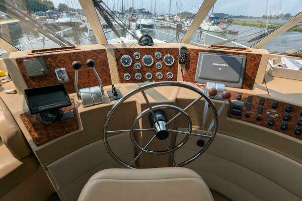 Meridian  Yacht For Sale