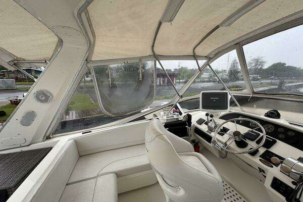 Meridian  Yacht For Sale
