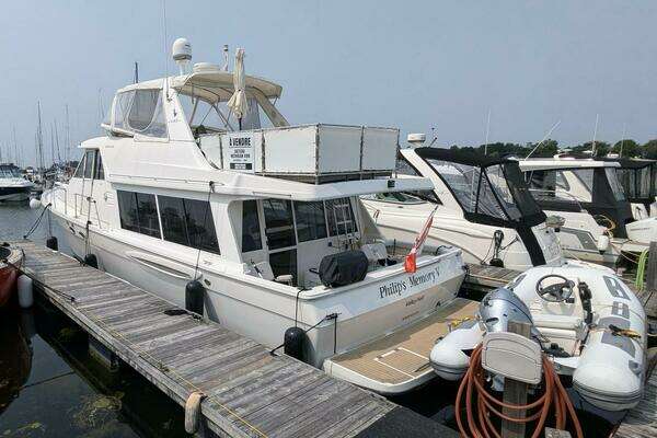 Meridian  Yacht For Sale