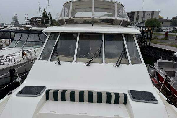 Meridian  Yacht For Sale