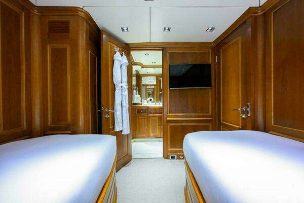 Benetti Classic Yacht For Sale