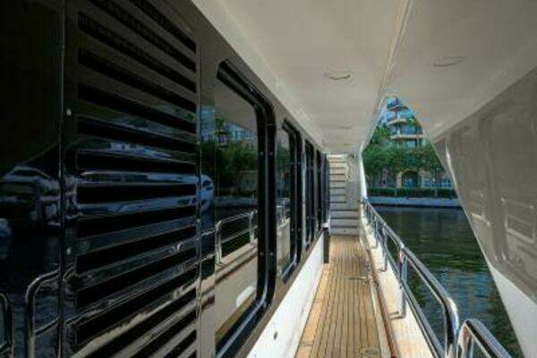 Benetti Classic Yacht For Sale