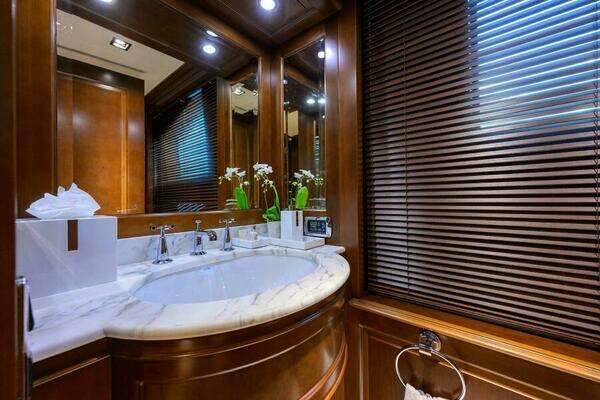 Benetti Classic Yacht For Sale