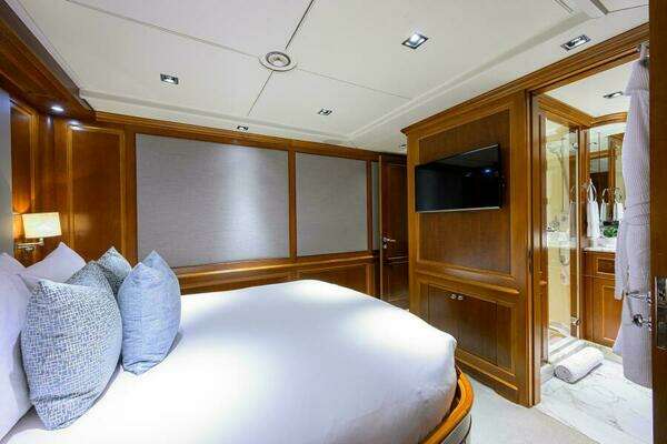 Benetti Classic Yacht For Sale