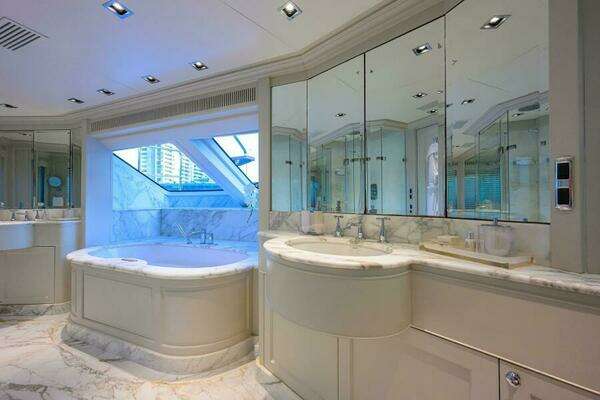 Benetti Classic Yacht For Sale