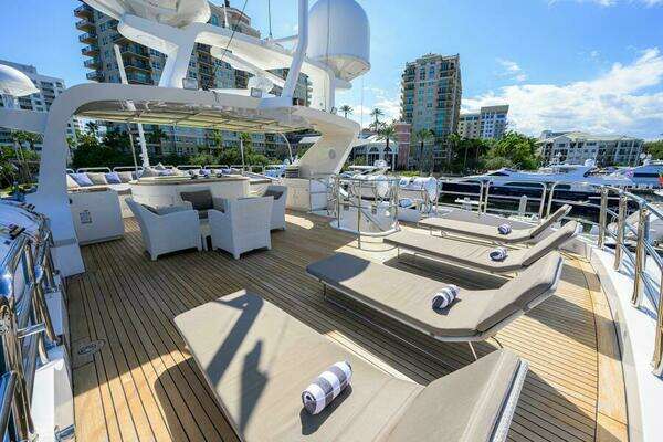Benetti Classic Yacht For Sale