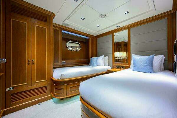 Benetti Classic Yacht For Sale