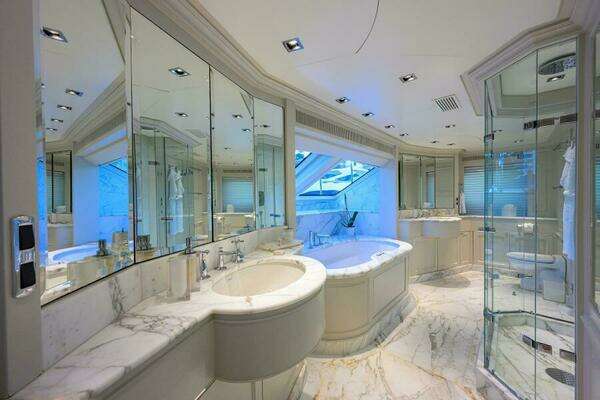 Benetti Classic Yacht For Sale