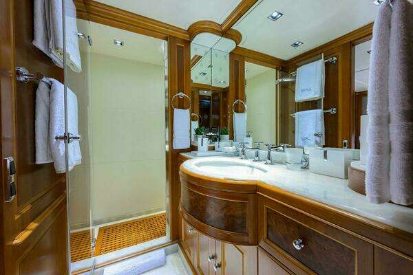 Benetti Classic Yacht For Sale
