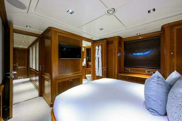 Benetti Classic Yacht For Sale