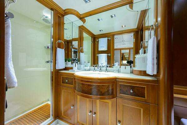 Benetti Classic Yacht For Sale