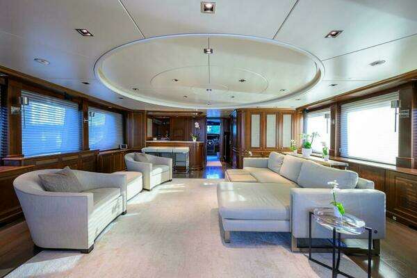 Benetti Classic Yacht For Sale