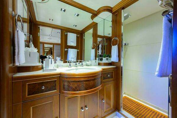 Benetti Classic Yacht For Sale