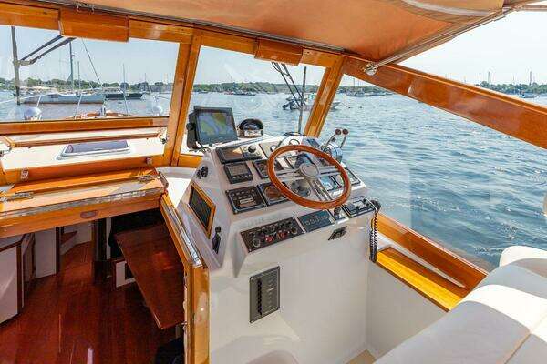 Morris Wolf Class 44 Yacht For Sale