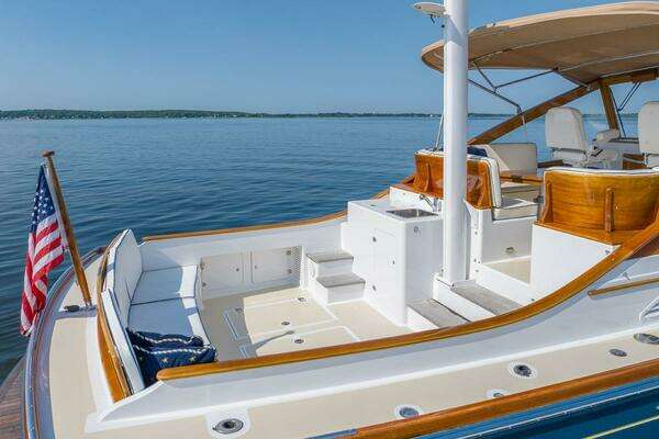 Morris Wolf Class 44 Yacht For Sale