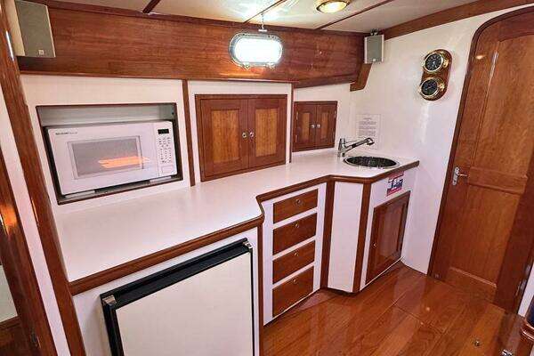 Morris Wolf Class 44 Yacht For Sale