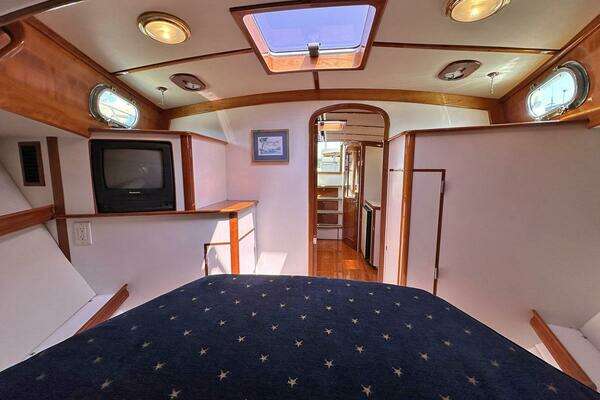 Morris Wolf Class 44 Yacht For Sale