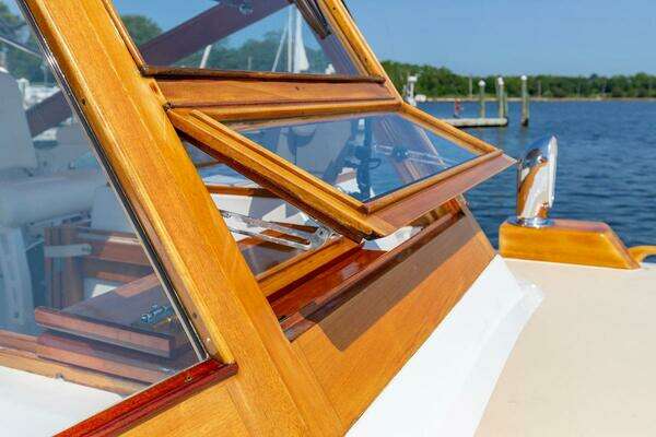 Morris Wolf Class 44 Yacht For Sale
