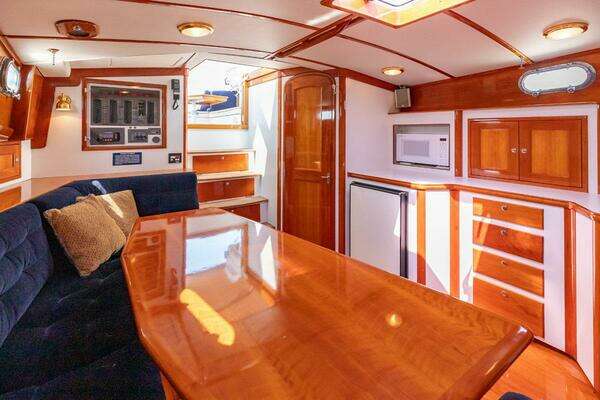 Morris Wolf Class 44 Yacht For Sale