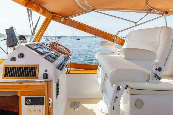 Morris Wolf Class 44 Yacht For Sale