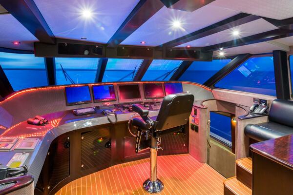 UNBRIDLED 116ft Westport   Crescent Yacht For Sale