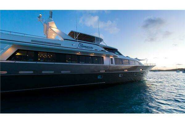 Westport - Crescent Semi-Displacement Yacht For Sale