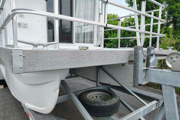 Photo of the 2017 Catamaran Cruisers Lil Hobo 31