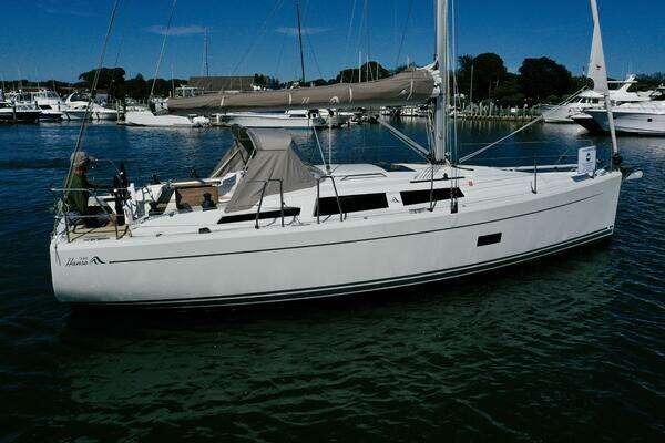 Photo of the 2018 Hanse 348 "Dreamcatcher"