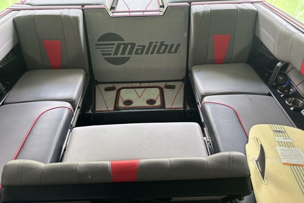 23ft Malibu Yacht For Sale