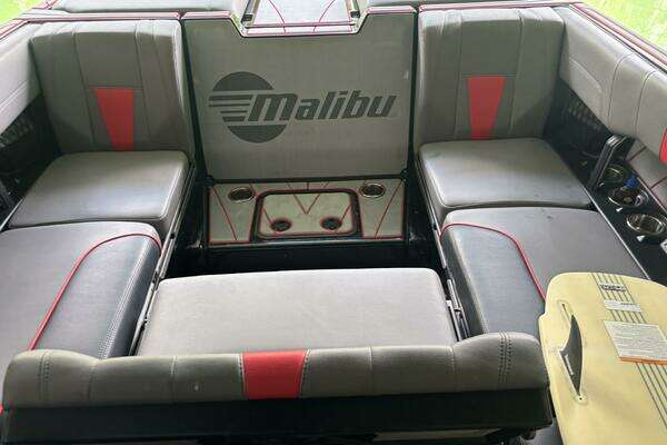 2022 Malibu 23