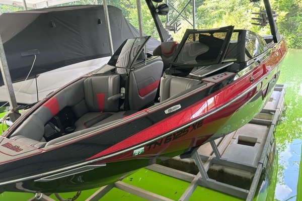 23ft Malibu Yacht For Sale