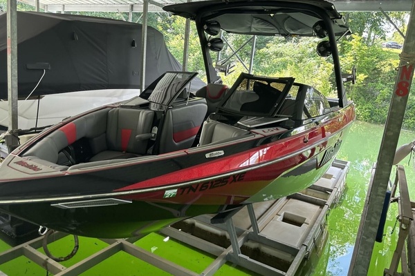 23ft Malibu Yacht For Sale