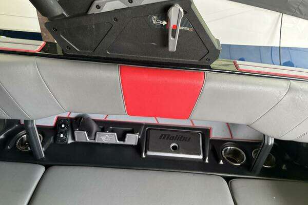 2022 Malibu 23