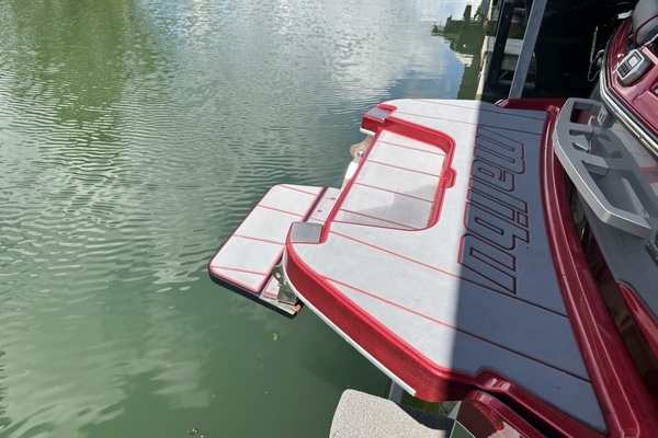 23ft Malibu Yacht For Sale