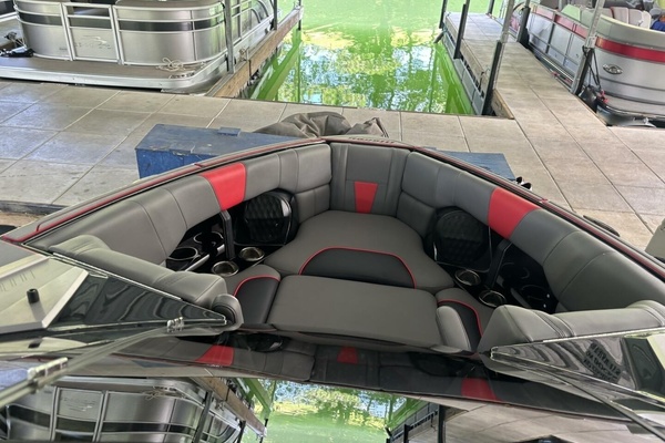23ft Malibu Yacht For Sale
