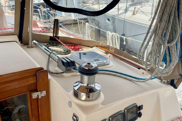 Island Pursuit 40ft Island Packet Yacht For Sale