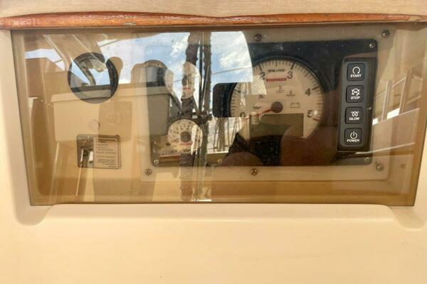 Island Pursuit 40ft Island Packet Yacht For Sale