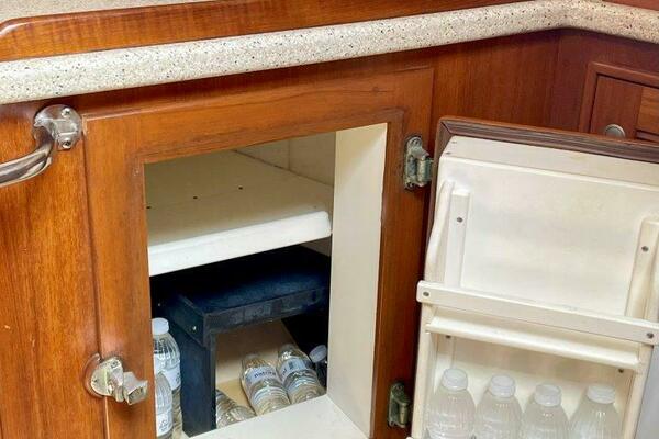 Island Pursuit 40ft Island Packet Yacht For Sale