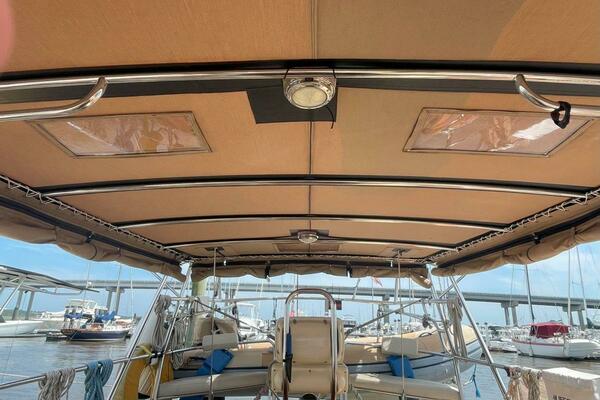 Island Pursuit 40ft Island Packet Yacht For Sale