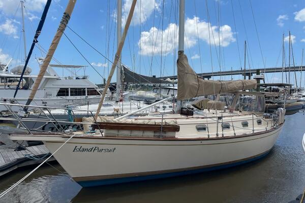 1996 Island Packet 40 