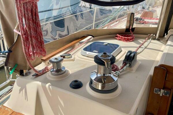 Island Pursuit 40ft Island Packet Yacht For Sale