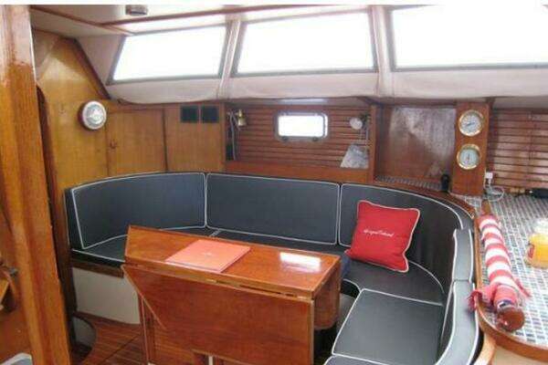 Photo of the 1982 Jeanneau Trinidad 48