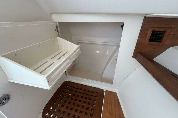 Grady-White  Yacht For Sale