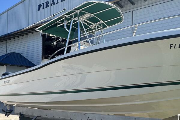 24ft Pursuit Yacht For Sale