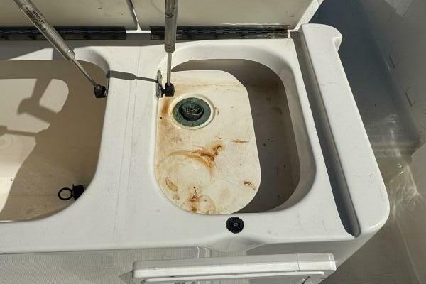 24ft Pursuit Yacht For Sale