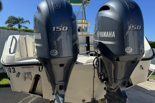 24ft Pursuit Yacht For Sale