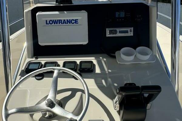 24ft Pursuit Yacht For Sale