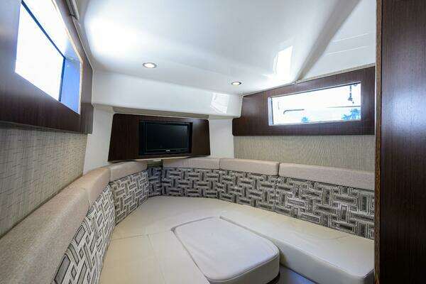 Pursuit S378 Sport Yacht For Sale