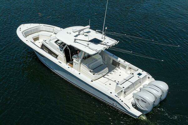 Pursuit S378 Sport Yacht For Sale